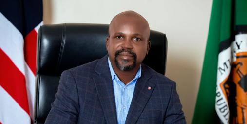 Public Works Minister Hon. Roland L. Giddings.