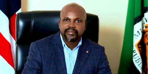 Hon. Roland Layfette Giddings, Minister.